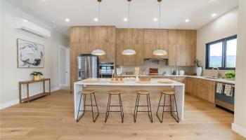 629  Halela Street Coconut Grove, Kailua home - photo 3 of 24