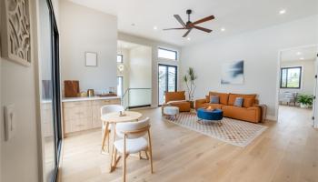 629  Halela Street Coconut Grove, Kailua home - photo 4 of 24