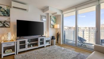 Azure Ala Moana condo # 1807, Honolulu, Hawaii - photo 3 of 25