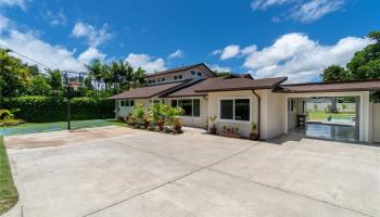 63 S Kalaheo Ave Kailua - Rental - photo 1 of 16