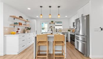 631  Punaa Street Coconut Grove, Kailua home - photo 4 of 16