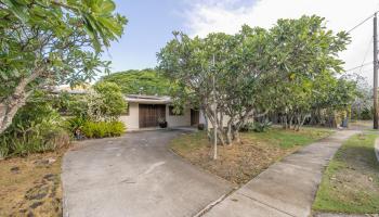 641 Paopua Loop Kailua - Rental - photo 1 of 24