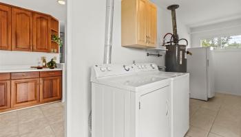 642  Papalani Street Enchanted Lake, Kailua home - photo 6 of 23