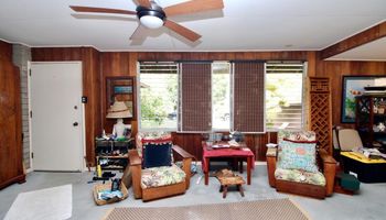 652 Lawelawe Street Aina Haina Area, Diamond Head home - photo 5 of 24