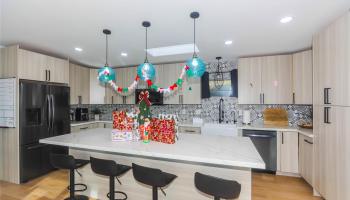 654  Judd Street Alewa Heights, Honolulu home - photo 4 of 25