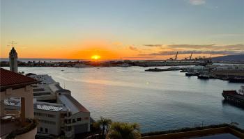 Harbor Court condo # 1703, Honolulu, Hawaii - photo 3 of 25