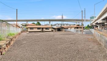 667 Kamehameha Hwy Pearl City - Rental - photo 2 of 15