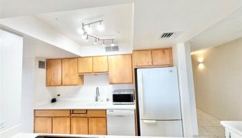 Plaza Hawaii Kai condo # 402, Honolulu, Hawaii - photo 5 of 25