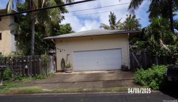 68-046  Apuhihi Street Waialua, North Shore home - photo 3 of 18