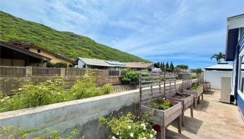 685  Kealahou Street Kalama Valley, Hawaii Kai home - photo 4 of 24