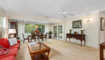 687 Ululani Street Olomana, Kailua home - photo 1 of 25 687 Ululani Street Olomana, Kailua home - photo 1 of 25
