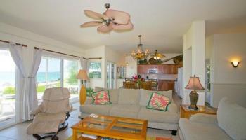 68-705 Farrington Hwy Mokuleia, North Shore home - photo 2 of 22 68-705 Farrington Hwy Mokuleia, North Shore home - photo 2 of 22