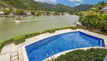 6889  Niumalu Loop Mariners Cove, Hawaii Kai home - photo 2 of 25