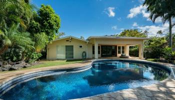 69 Niuiki Circle Niu Beach, Diamond Head home - photo 1 of 17 69 Niuiki Circle Niu Beach, Diamond Head home - photo 1 of 17