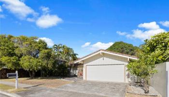 6928  Niumalu Loop Mariners Cove, Hawaii Kai home - photo 3 of 25