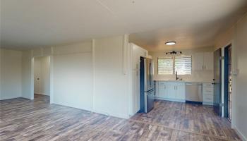 696  Kuakini Street Liliha, Honolulu home - photo 2 of 10