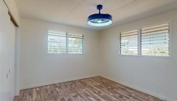 696  Kuakini Street Liliha, Honolulu home - photo 6 of 10