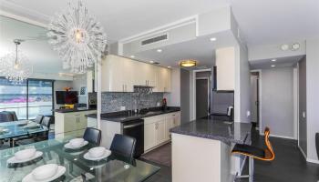 Harbor Square condo # 709, Honolulu, Hawaii - photo 6 of 25