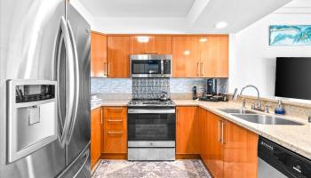 Mawaena Kai 1/2/3 condo # J25, Honolulu, Hawaii - photo 4 of 25