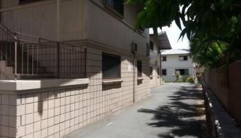 705 Hoawa St HONOLULU - Multi-family - photo 4 of 8