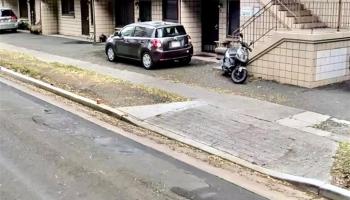 705 Hoawa St HONOLULU - Multi-family - photo 5 of 8