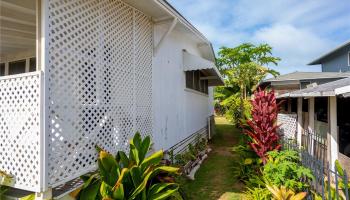 708  Oneawa Street Coconut Grove, Kailua home - photo 3 of 18