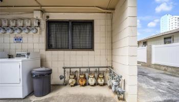 708-E Olokele Ave Honolulu - Multi-family - photo 6 of 15