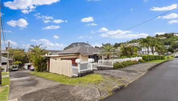 709  Twin View Drive Puunui,  home - photo 1 of 25