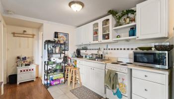 709  Twin View Drive Puunui, Honolulu home - photo 6 of 25