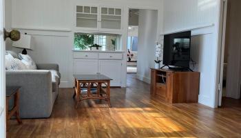 710  Hausten Street Moiliili, Honolulu home - photo 2 of 15