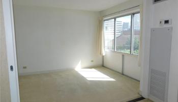 Lunalilo Tower condo # 301, Honolulu, Hawaii - photo 4 of 14