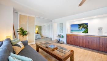 Lunalilo Tower condo # 402, Honolulu, Hawaii - photo 4 of 20