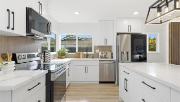 7203  Opaekaa Street Mariners Valley, Hawaii Kai home - photo 6 of 25