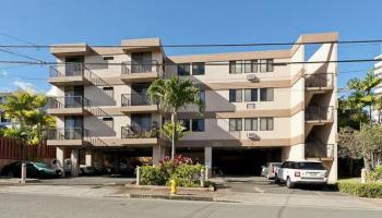 Spencer Terrace condo # 205, Honolulu, Hawaii - photo 1 of 10