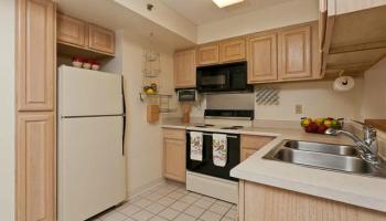 Spencer Terrace condo # 205, Honolulu, Hawaii - photo 3 of 10 Spencer Terrace condo # 205, Honolulu, Hawaii - photo 3 of 10