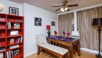 Spencer Terrace condo # 306, Honolulu, Hawaii - photo 1 of 14