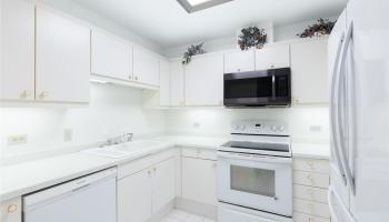 Imperial Plaza condo # 1201, Honolulu, Hawaii - photo 4 of 20