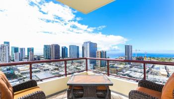 Imperial Plaza condo # 2601, Honolulu, Hawaii - photo 2 of 25