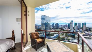 Imperial Plaza condo # 2601, Honolulu, Hawaii - photo 3 of 25