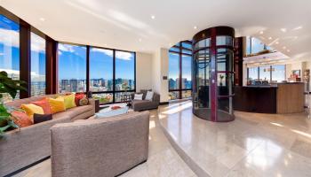 Imperial Plaza condo # 3901, Honolulu, Hawaii - photo 4 of 21