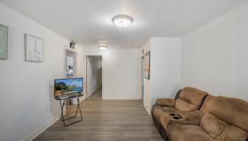 726 Menehune Lane Honolulu - Multi-family - photo 4 of 25