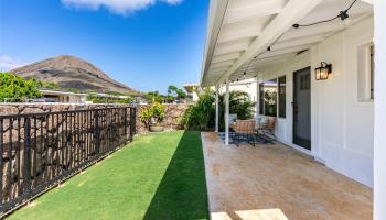 7263  Anakua Street Koko Head Terrace, Hawaii Kai home - photo 2 of 25