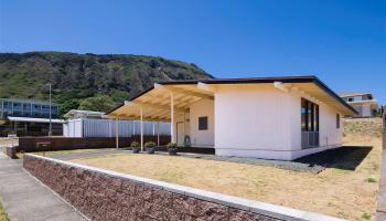 7285  Nuulolo Street Koko Head Terrace, Hawaii Kai home - photo 2 of 10