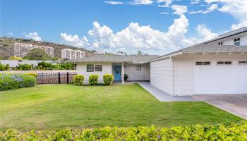 730  Kumukahi Place Spinnaker Isle, Hawaii Kai home - photo 2 of 24