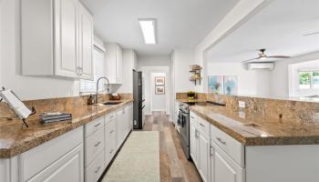 730  Kumukahi Place Spinnaker Isle, Hawaii Kai home - photo 5 of 24