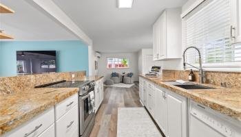 730  Kumukahi Place Spinnaker Isle, Hawaii Kai home - photo 6 of 24