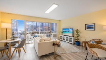 Coty Tower condo # 1503, Honolulu, Hawaii - photo 6 of 25