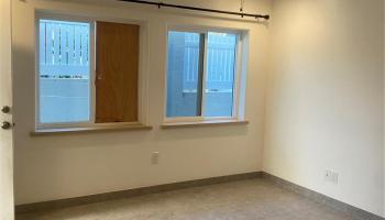 734 8th Ave Honolulu - Rental - photo 4 of 11