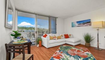 Summer Villa condo # 602, Honolulu, Hawaii - photo 1 of 1