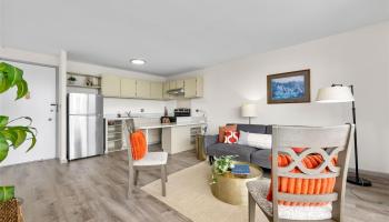 Summer Villa condo # 703, Honolulu, Hawaii - photo 3 of 19